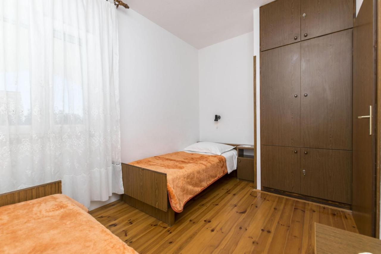 Apartments Neda Trogir Eksteriør billede